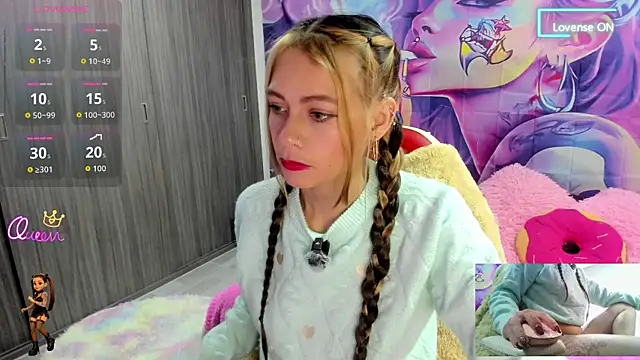 Snapshot of sweetlittlelisa chatting on July 2026 06:56:01 PM sweetlittlelisa online show from July 2026 06:56:01 PM