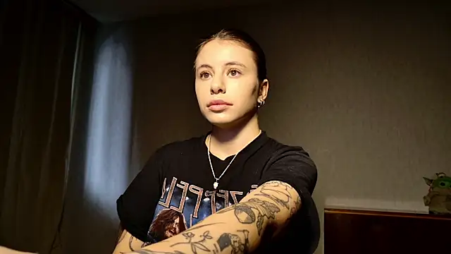 MazzyDoll online show from February 2026 12:01:01 PM