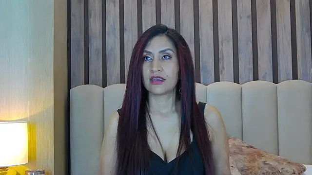 Snapshot of MonicaMoret chatting on January 2025 12:52:01 PM MonicaMoret online show from January 2025 12:52:01 PM