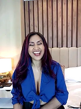 Snapshot of MonicaMoret chatting on March 2025 03:20:02 PM MonicaMoret online show from March 2025 03:20:02 PM