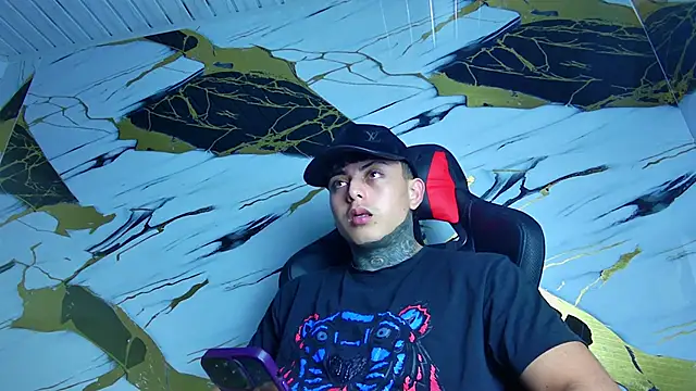 Kevin22 222 online show from January 2025 02:24:02 AM