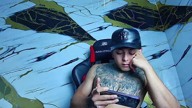 Kevin22 222 online show from January 2025 02:09:01 AM