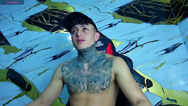 Kevin22 222 online show from March 2025 11:36:02 PM