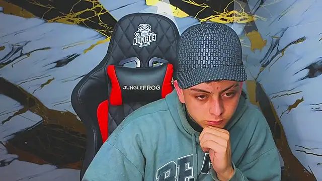 Kevin22 222 online show from November 2025 05:17:01 AM