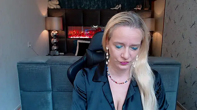 Wendysexyx online show from September 2025 09:25:02 AM