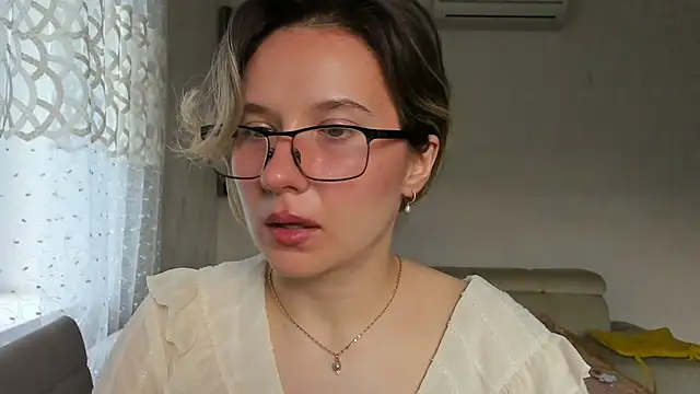 Snapshot of Lilith_lutherlow chatting on July 2026 01:53:02 PM Lilith lutherlow online show from July 2026 01:53:02 PM