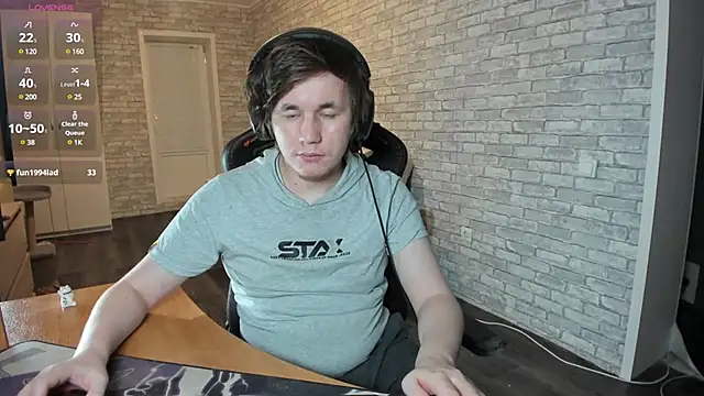 iliaskrislove online show from March 2025 03:05:01 PM
