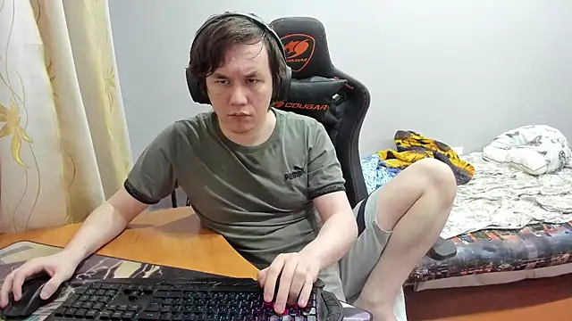 iliaskrislove online show from September 2025 11:27:02 PM