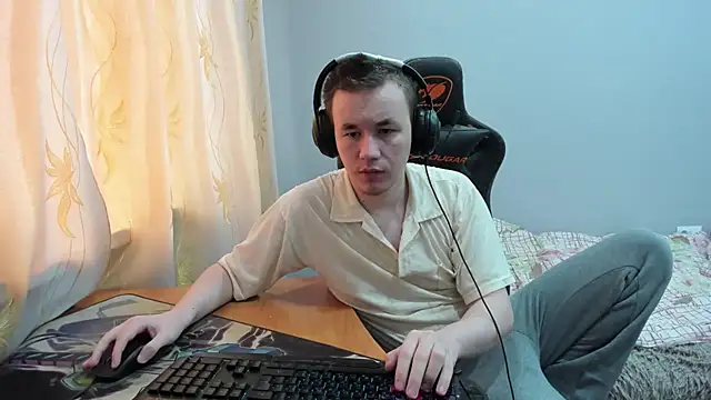 iliaskrislove online show from November 2025 06:34:01 AM