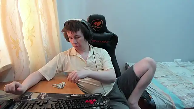 iliaskrislove online show from March 2026 08:10:01 AM