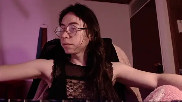 emily pearl  online show from October 2025 10:45:01 AM