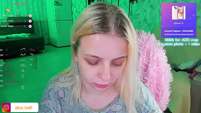 Alice Halle online show from December 2024 08:06:02 PM