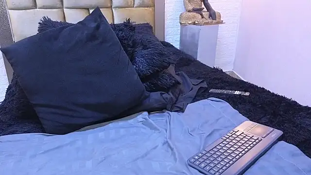 ximenawilliamss online show from March 2025 11:42:01 PM