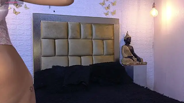 ximenawilliamss online show from September 2025 08:52:01 PM