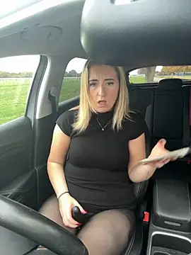 Rebeccaxxx online show from November 2025 02:17:02 PM