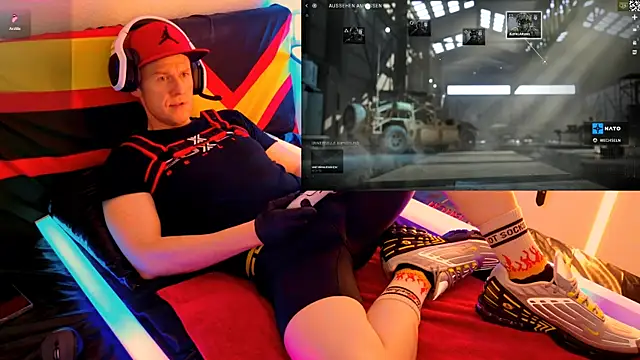 Fuc71 online show from October 2025 01:55:02 PM