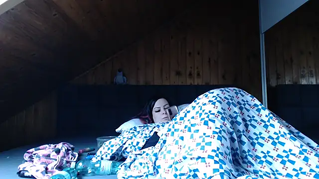 BoeseMoni1998 online show from October 2025 02:31:01 PM