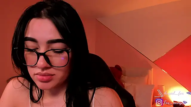 angeel fox online show from December 2025 06:37:02 PM