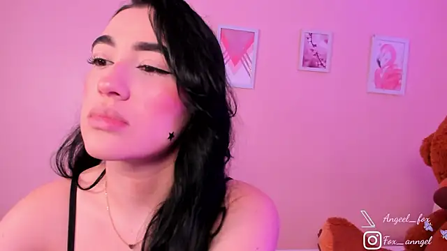 angeel fox online show from April 2026 02:37:02 AM