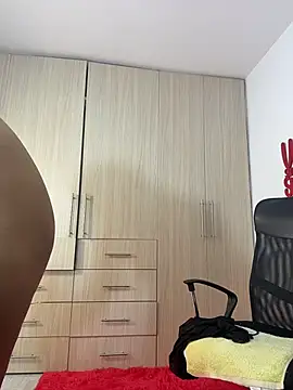 AriannaTorres online show from November 2025 11:00:01 AM