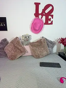 AriannaTorres online show from February 2026 06:45:01 PM