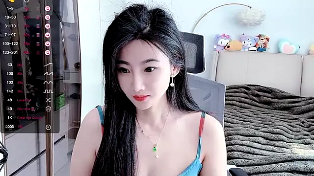 FeiFei-babe online show from February 2025 04:32:02 AM