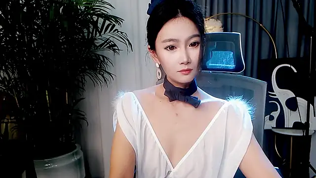 FeiFei-babe online show from November 2025 02:04:01 PM