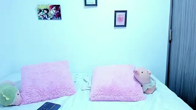 Agataowens online show from November 2025 01:28:02 AM