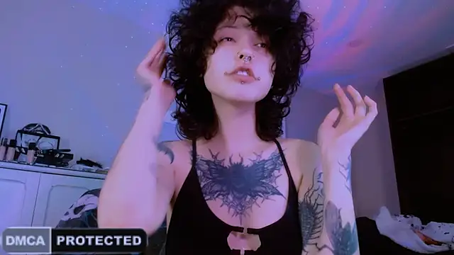 NaughtyLittleFox online show from June 2026 02:48:01 AM