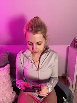 Livewithlucy online show from January 2026 05:39:01 PM