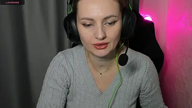 Viola sweet online show from March 2026 04:47:01 PM