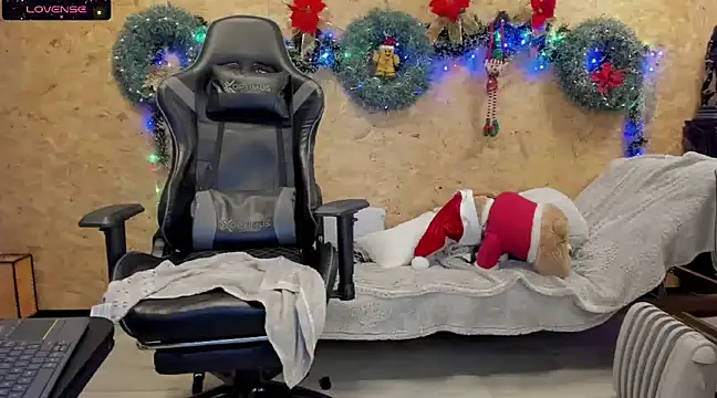 Biancastrongg online show from December 2024 05:29:02 AM