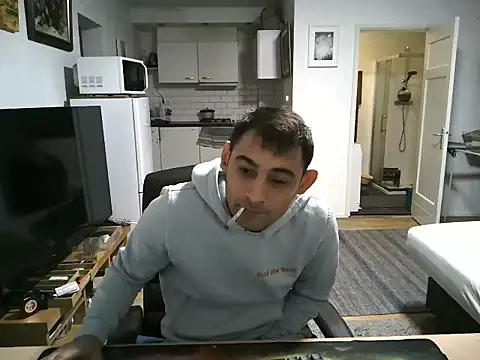 mihaimichael online show from October 2025 05:42:01 PM