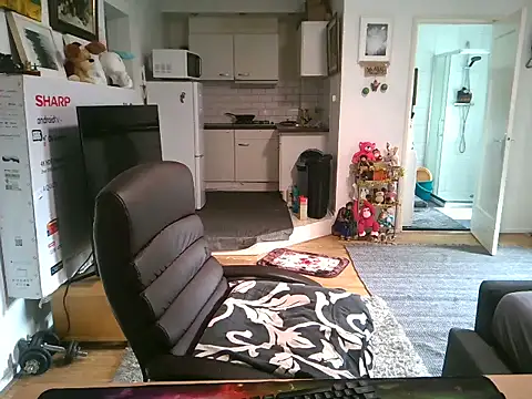 mihaimichael online show from October 2025 09:10:01 AM