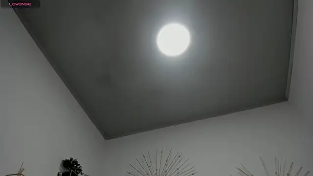 Snapshot of Miah_BigBoobs chatting on October 2025 12:05:02 PM Miah BigBoobs online show from October 2025 12:05:02 PM