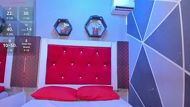 Karoll014 online show from November 2025 12:16:02 PM