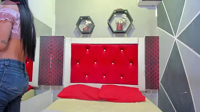 Karoll014 online show from November 2025 12:16:02 PM