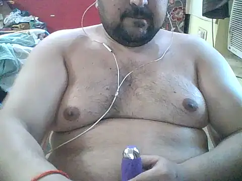 Snapshot of ARYANAVAILABLE chatting on May 2026 11:49:01 AM ARYANAVAILABLE online show from May 2026 11:49:01 AM