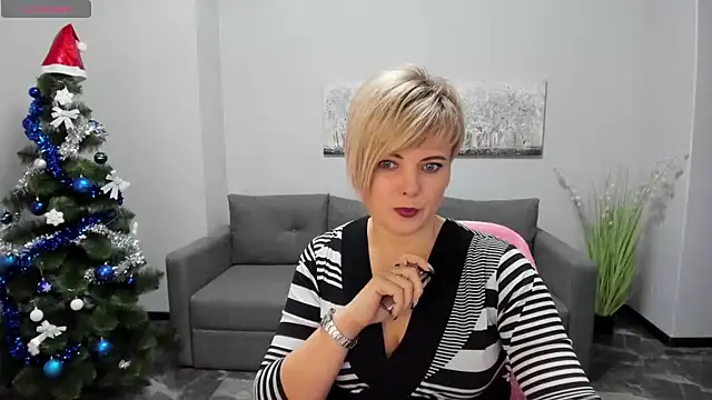 Julia Wilsone online show from December 2024 06:57:02 AM