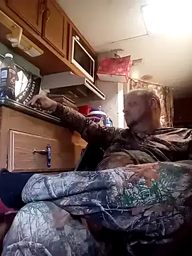 Snapshot of tjmacksjr chatting on December 2024 05:11:01 PM tjmacksjr online show from December 2024 05:11:01 PM