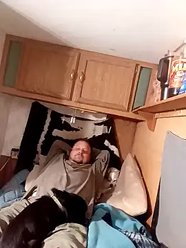 Snapshot of tjmacksjr chatting on December 2024 03:29:02 AM tjmacksjr online show from December 2024 03:29:02 AM