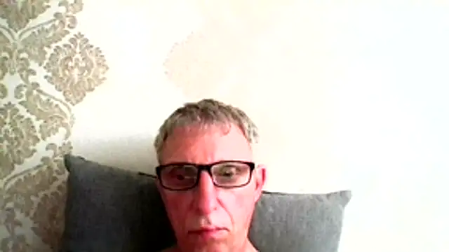 Snapshot of BobbyXRoyal chatting on June 2026 06:03:01 PM BobbyXRoyal online show from June 2026 06:03:01 PM