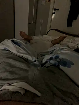 Erenn34 online show from September 2025 12:44:02 AM