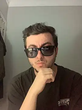 Erenn34 online show from June 2026 11:28:01 PM