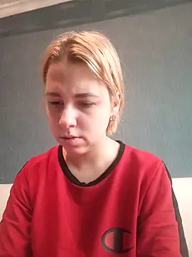Snapshot of Gussie_Bridie chatting on December 2024 09:13:01 AM Gussie Bridie online show from December 2024 09:13:01 AM