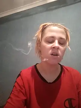 Snapshot of Gussie_Bridie chatting on December 2024 01:55:01 PM Gussie Bridie online show from December 2024 01:55:01 PM