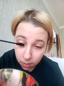 Snapshot of Gussie_Bridie chatting on December 2024 10:23:02 AM Gussie Bridie online show from December 2024 10:23:02 AM