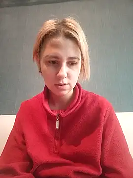 Snapshot of Gussie_Bridie chatting on December 2024 10:17:02 AM Gussie Bridie online show from December 2024 10:17:02 AM