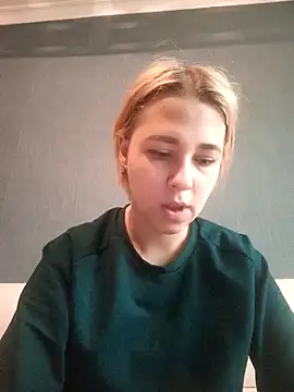 Snapshot of Gussie_Bridie chatting on December 2024 09:48:02 AM Gussie Bridie online show from December 2024 09:48:02 AM