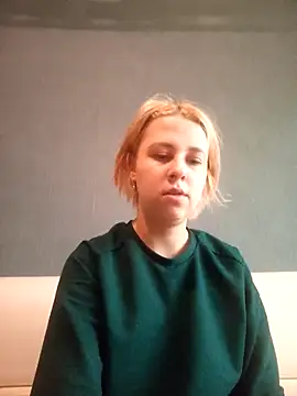 Snapshot of Gussie_Bridie chatting on January 2025 09:06:02 AM Gussie Bridie online show from January 2025 09:06:02 AM